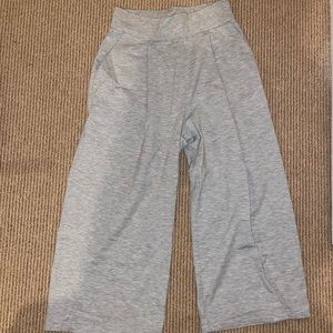 Lulu Lemon Wide Leg 7/8 length Dance pant
